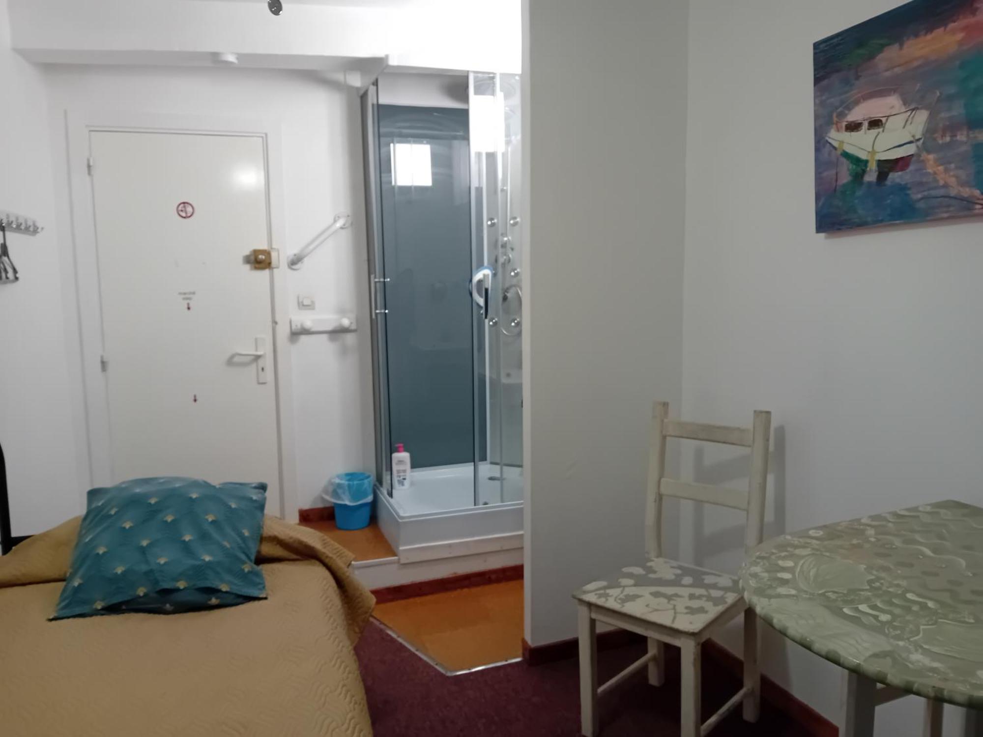 Gazelle Guest House And Art Gallery 吕费克 外观 照片